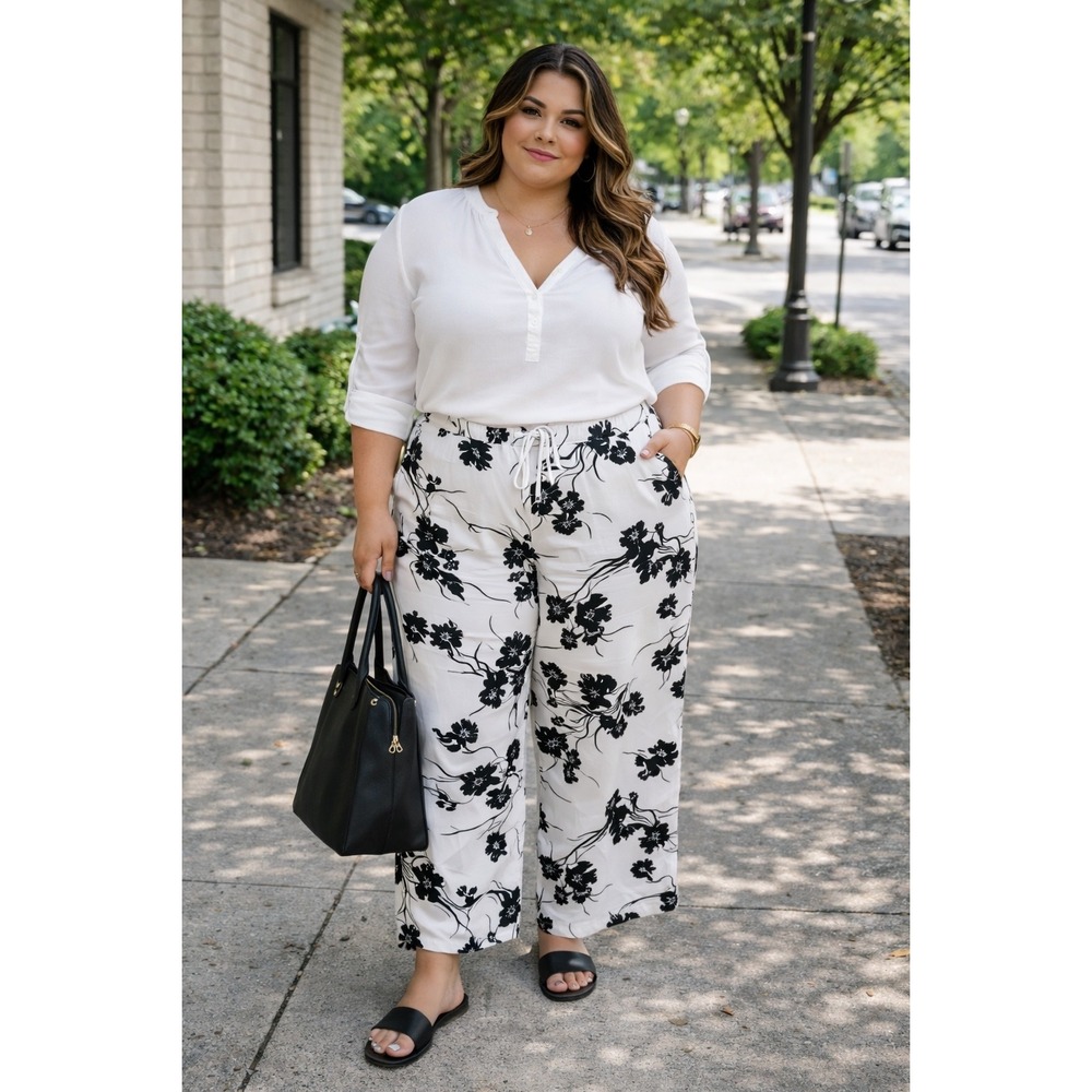 Monroe & Main Women White Black Floral Wide Leg Lined Career Pants Plus Size
